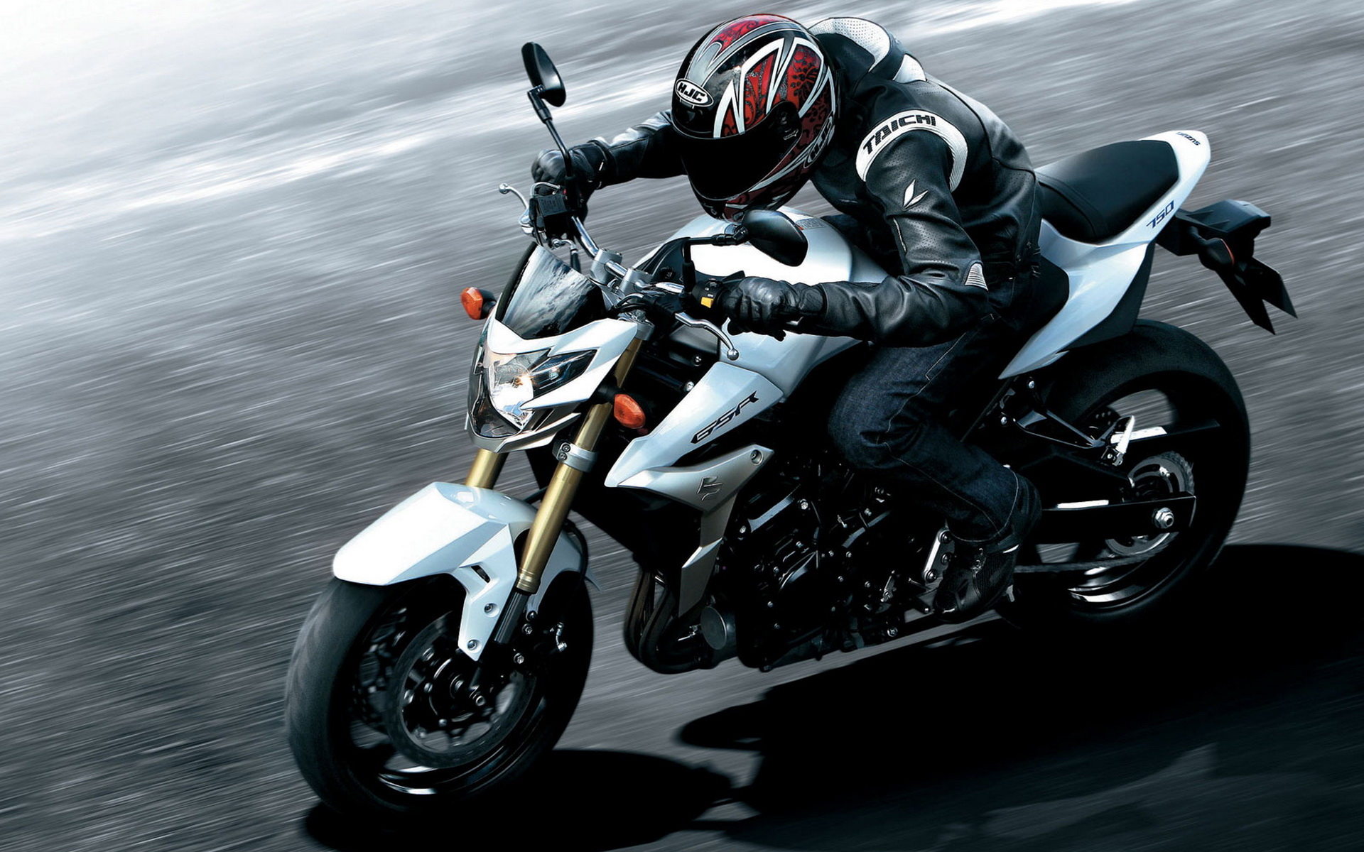 Motor Gede Suzuki Gsr 750