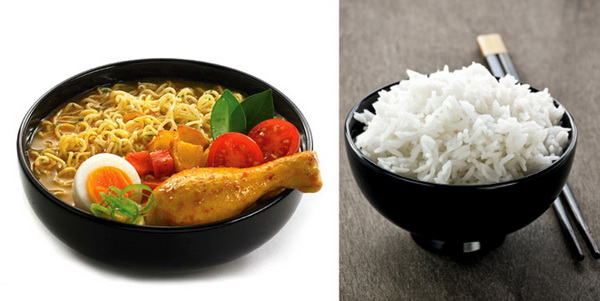makan mie campur nasi