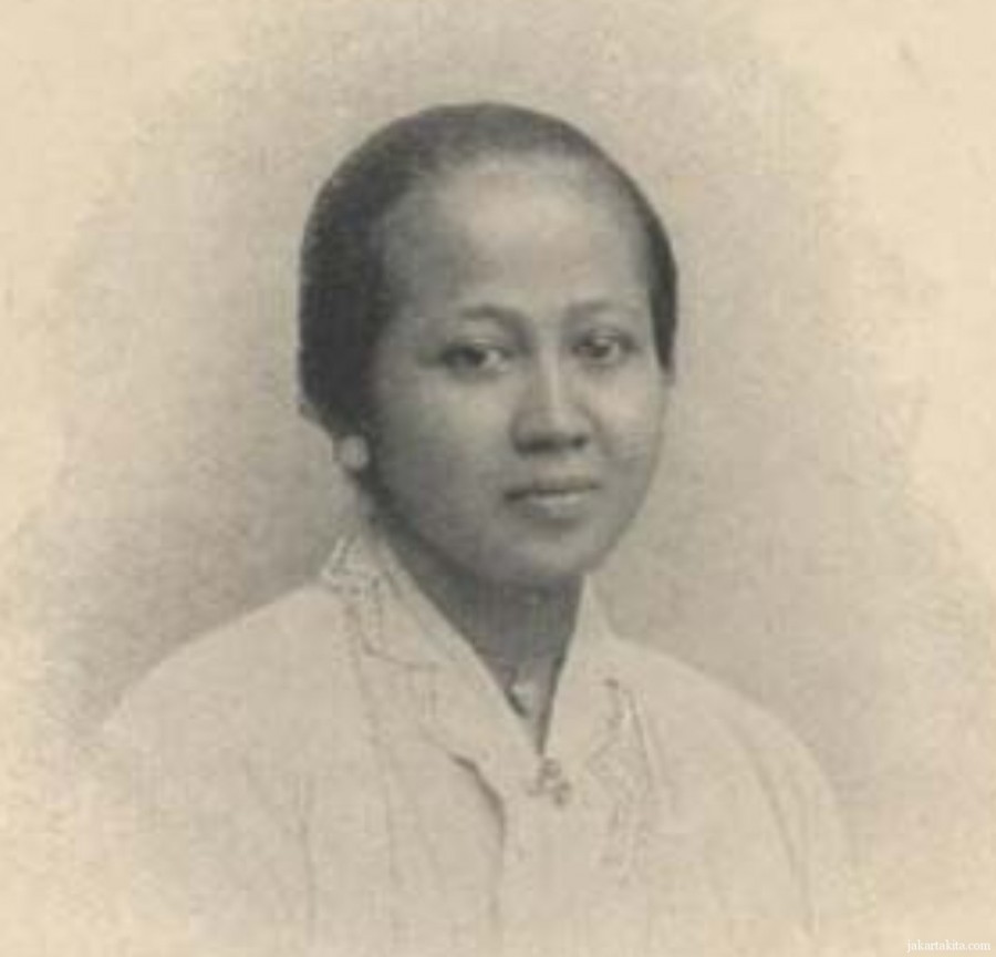 Contoh Biografi Ra Kartini Singkat  Contoh 36
