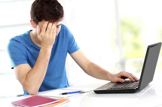 menghabiskan waktu bermain game online kecanduan game online